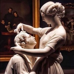 Meet your Posher, Christina